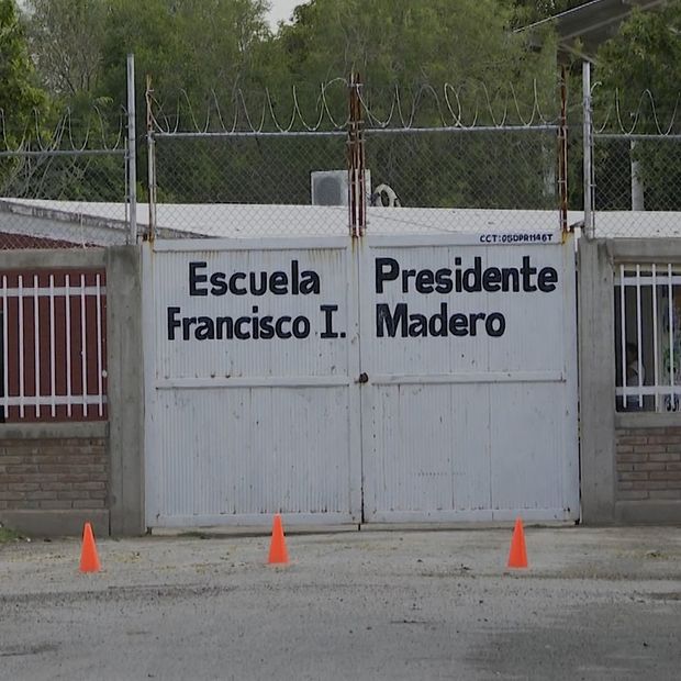 Alumna Presuntamente Lleva Cuchillos a Primaria en Torreón, Coahuila